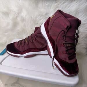 Jordan Women's Sneakers in Burgundy and Gold